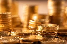 Gold tumbles below $4,000 over worries of Fed rate hikes
