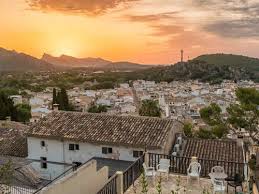 "Não vou dirigir nesse dia" virou uma das frases de sobrevivência nas cidades da Espanha para fugir do colapso iminente gerado pelo turismo de eclipse
