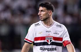 Atacante do São Paulo e “parça” de Calleri, recebe sondagens de gigantes clubes da Europa