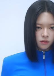 Twice's Jeongyeon joins Baro Entertainment, reuniting with sister Kong Seung-yeon