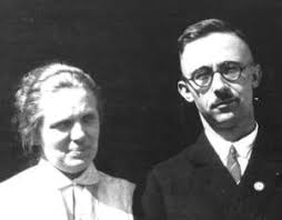 In the winter of 1926 Himmler met Margarete Siegroth, nee Boden.