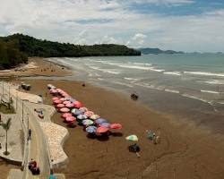 Gambar Pantai Air Manis