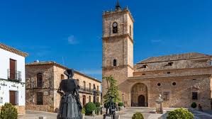 El pueblo español ideal para una escapada: 1.700 habitantes, iglesia del siglo XV y en el corazón de la Ruta del Quijote