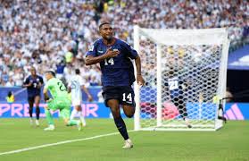 Deroy Duarte marca o gol de empate de Cabo Verde contra Argentina