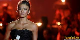 Hasil gambar untuk agnez mo