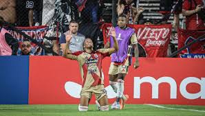 Hayen Palacios: De descartado en Nacional a verdugo en el Viera, su pequeña revancha