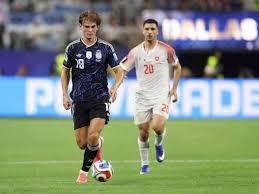 Nico Paz enaltece experiência de disputar a Copa pela Argentina: “Grande honra”