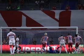 CRB tem agora o artilheiro isolado e o melhor ataque da Série B