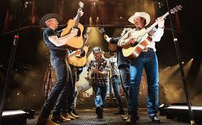 The Final Bow of a Legend: Alan Jackson’s Last Ride with Garth Brooks ...