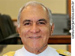 O ministro Alvaro Luiz Pinto, almirante-de-esquadra, foi eleito o novo presidente do Superior Tribunal Militar para o período 2011-2013. - ministro-alvaro-luiz-pinto1