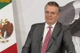 Para Ebrard, que su hijo viviera en Embajada 'no es abuso'