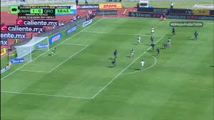 ¡Atajada enferma de Allison! Gran remate de Ruvalcaba que rechaza el arquero