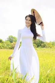 Image result for "ÁO DÀI TRẮNG"