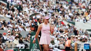 Highlights of women's singles semifinal matches at French Open