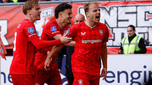 El NEC tropieza y el FC Twente lo aprovecha: los Tukkers suben al tercer puesto