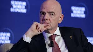 "Völlig überfordert": Gianni Infantinos PR-Aktion scheitert kläglich