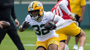 Packers RB Lloyd's backflip shows he's finally healthy