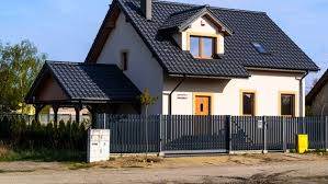 Koniec z takimi ogrodzeniami. Nowe przepisy od 2026 roku