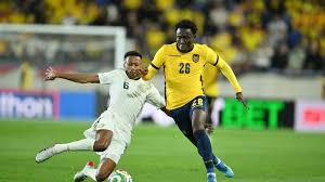 Yaimar Medina debutó con Ecuador ante México en el Mundial 2026