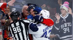 Lightning look to maintain momentum, kick Panthers while they’re down