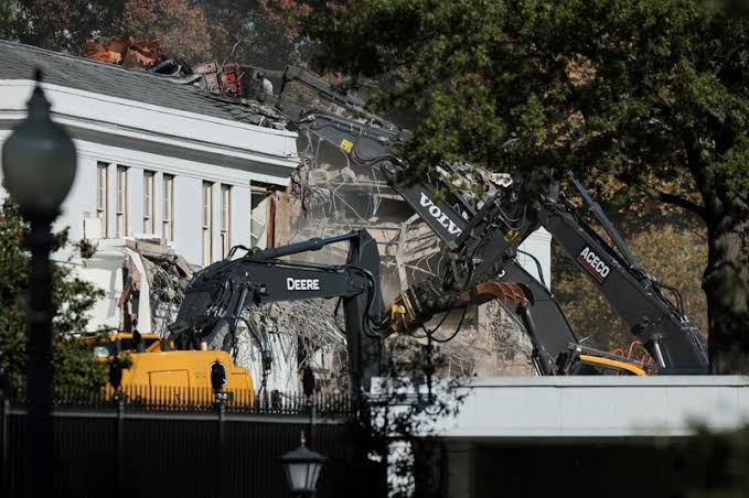 Supreme Court lets Trump's White House ballroom construction continue for now; 5-4 ruling blocks lower court's halt on $400M project