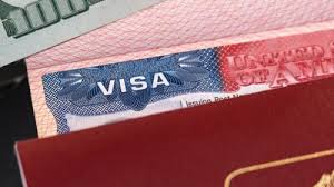 EU advierte que revocará visas ‘cuando hay razones para hacerlo y sin importar quién sea el titular’