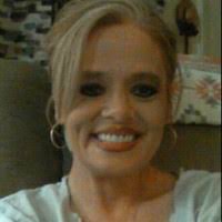Dollar General Employee Bella Davis's profile photo
