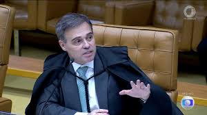 Após Mendonça mudar voto, TSE decide liberar post de humorista sobre Nossa Senhora Aparecida