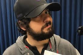 Monark tem novo canal derrubado dias após anúncio de retorno