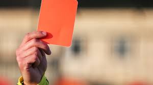 ¿Cuándo y quién inventó las tarjetas amarillas y rojas del arbitraje en fútbol?