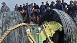Diver dies search Indonesia crash