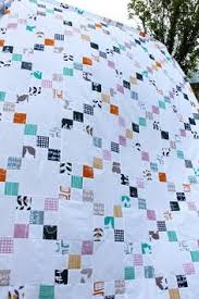 Résultat de recherche d'images pour "scrappy irish chain quilt pattern"