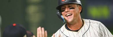 News source: 文春オンライン