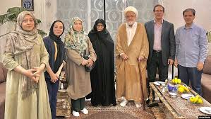 مهدی کروبی: وضعیت امروز ایران محصول رویکرد غلط خامنه‌ای است که مدعی بصیرت بود