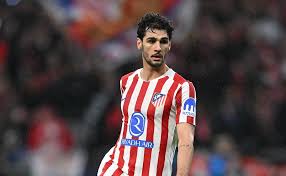 Johnny Cardoso, do Atlético de Madrid, manda a real sobre momento do Internacional: “Não está fácil”