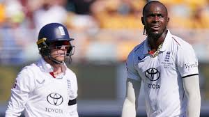 Ashes: Jofra Archer criticised by Matthew Hayden for bringing pillow to Gabba