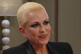 Daniela Cardone conmueve al revelar el destino final de sus gatos embalsamados - Imagen principal del artículo