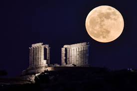Luna de las flores y luna azul, las lunas llenas en mayo: cuándo son y cómo ver