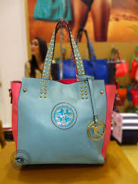 Resultado de imagem para tendencia de bolsas e carteiras inverno 2016