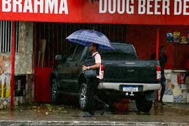 Salvador terá chuva frequente e trovoadas neste fim de semana