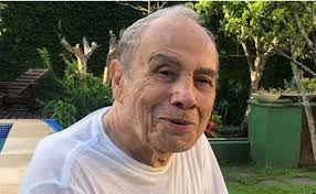 Aos 93 anos, ex-ator da Globo Stênio Garcia enfrenta batalha judicial contra as filhas