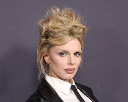 Julia Fox: From Dating History to Mienne Campaign and "The Trainer" Role