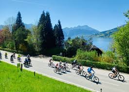 Rad-Erlebnistag am Attersee: Tausende strömen zum autofreien Mega-Event