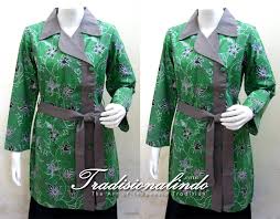 Hasil gambar untuk blazer batik wanita muslimah