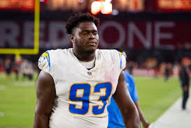 Cowboys To Sign DT Otito Ogbonnia
