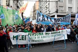 Milei en Rosario: Protestas y tensión por cierre de campaña nacional - Imagen principal del artículo