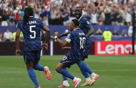La France s'impose face à l'Irak (3-0) et se qualifie pour les seizièmes de finale de la Coupe du Monde