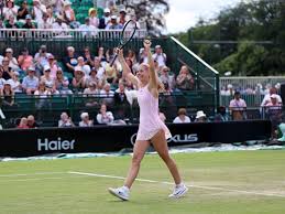 Klugman, 17, scores first WTA win in Nottingham; Sonmez upsets Fernandez