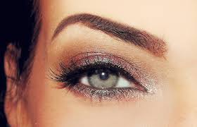 Make-up ... Foto...  - Faqe 13 Images?q=tbn:ANd9GcTLFP6DWJGbkULntXCGyVK-580y97OuzKhrCosIKQKA2XjXkTgo