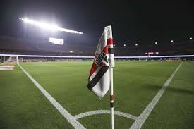 São Paulo faz investida em jogador de gigante carioca